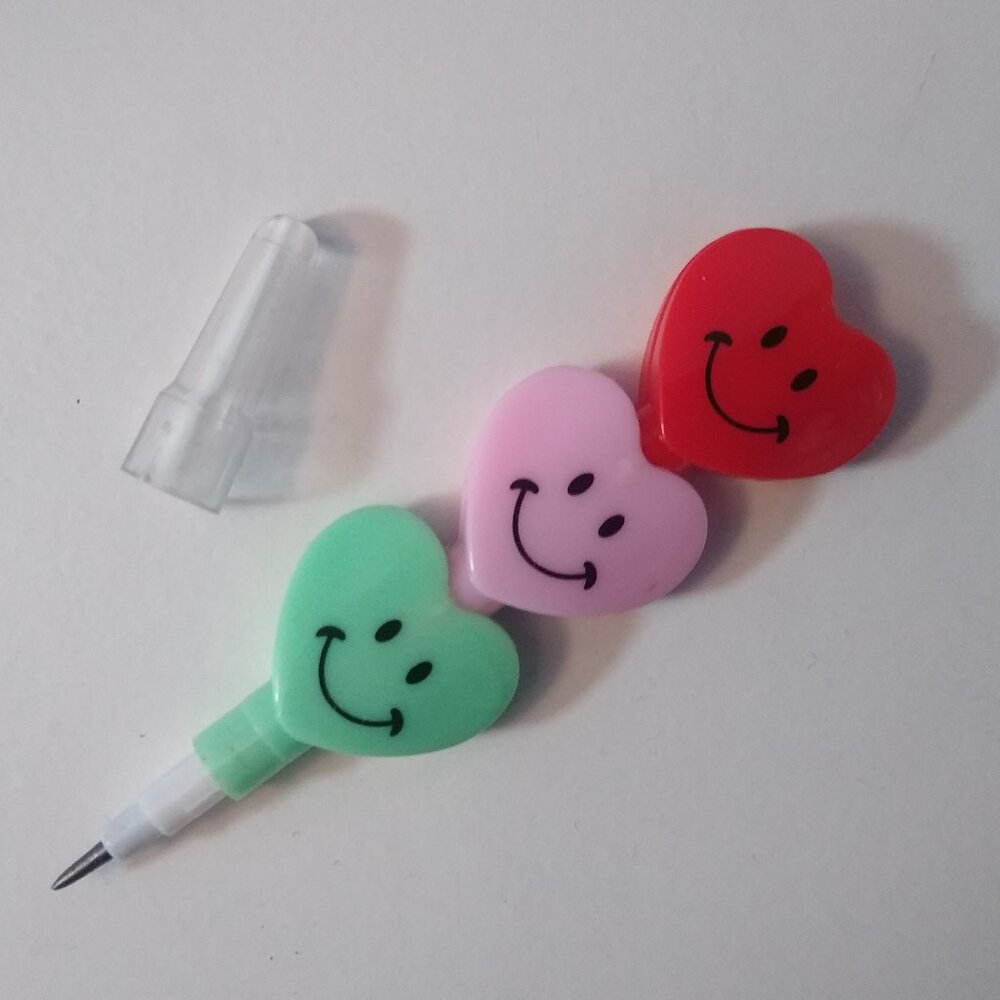 Super cute Valentine's Day themed pen, small